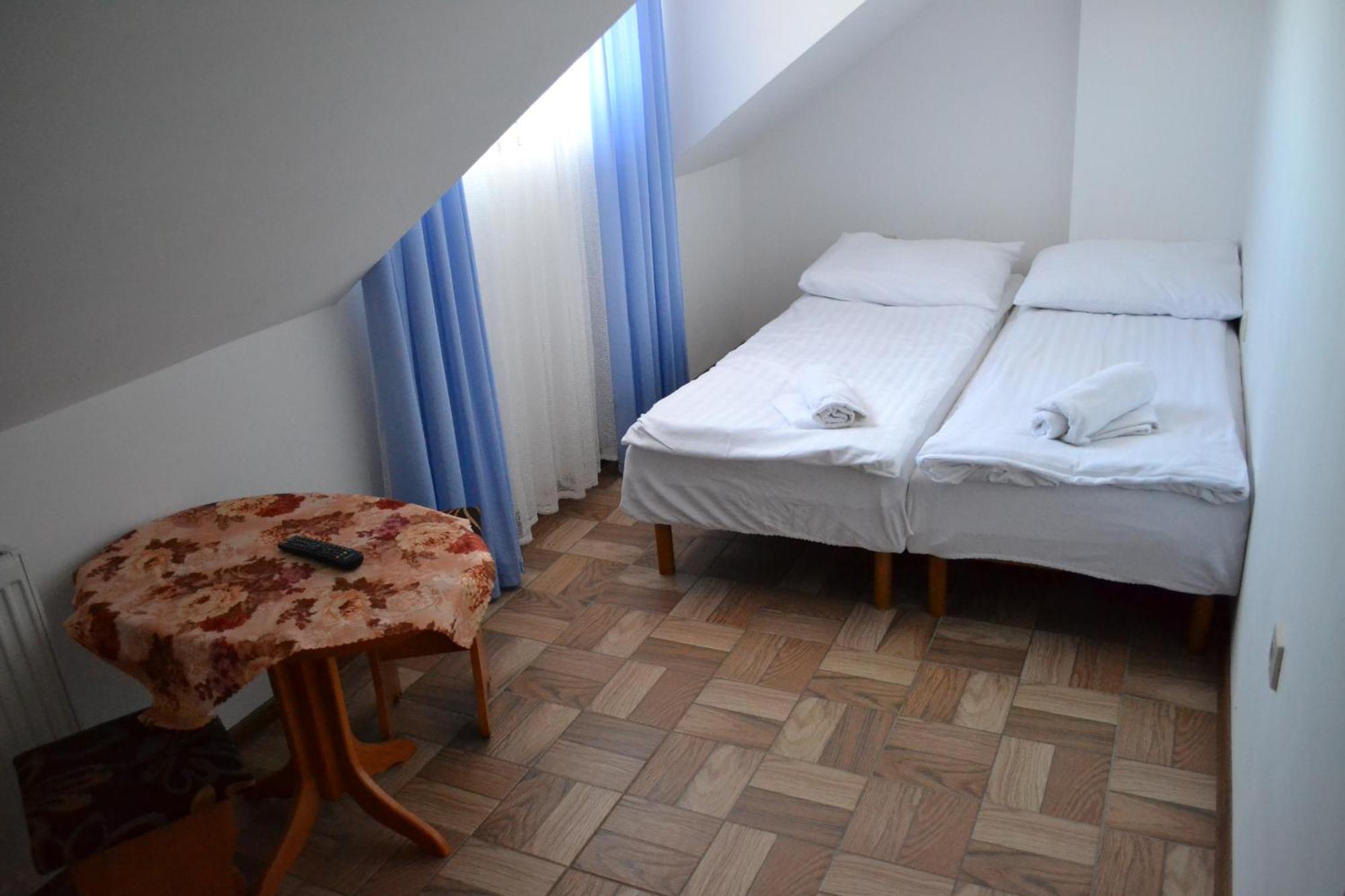 Gosciniec Kaszebe Bed & Breakfast Leba Ruang foto