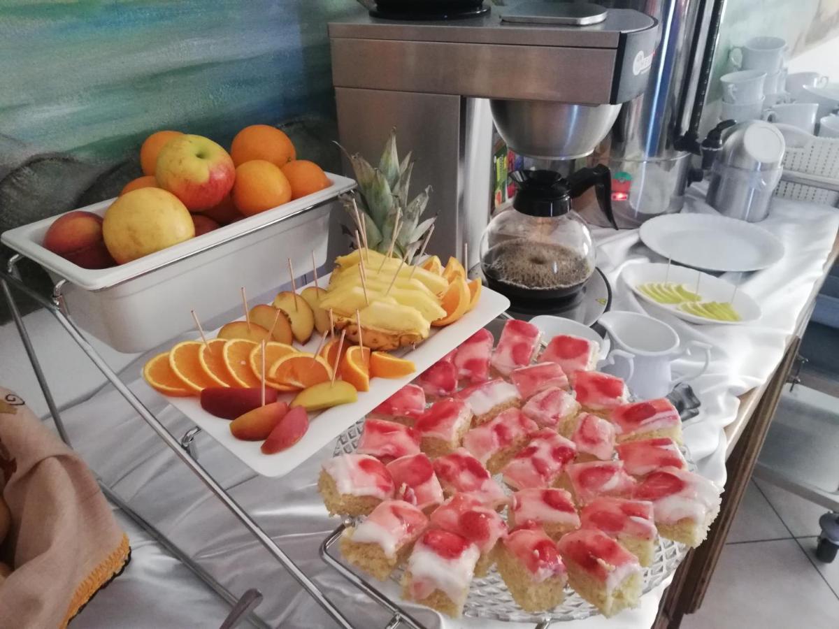 Gosciniec Kaszebe Bed & Breakfast Leba Bagian luar foto